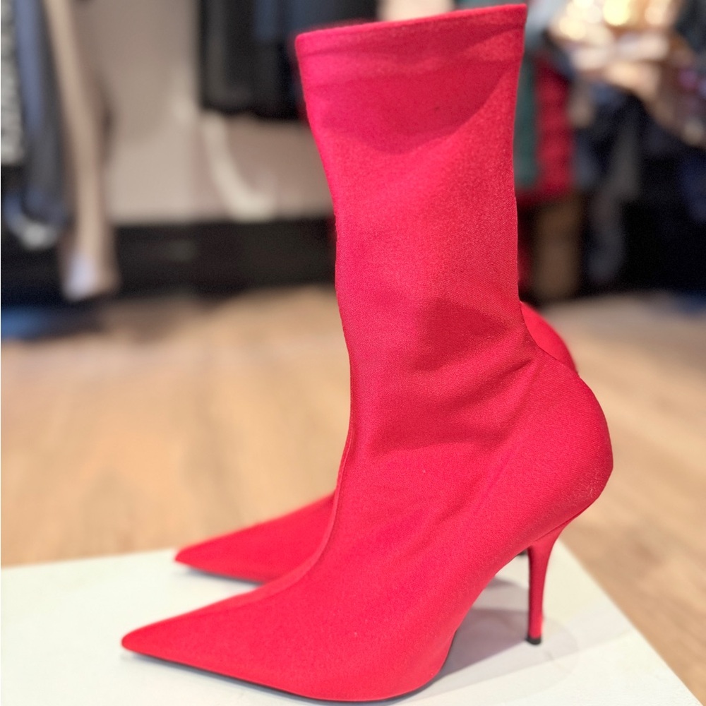 Balenciaga Boots red 37